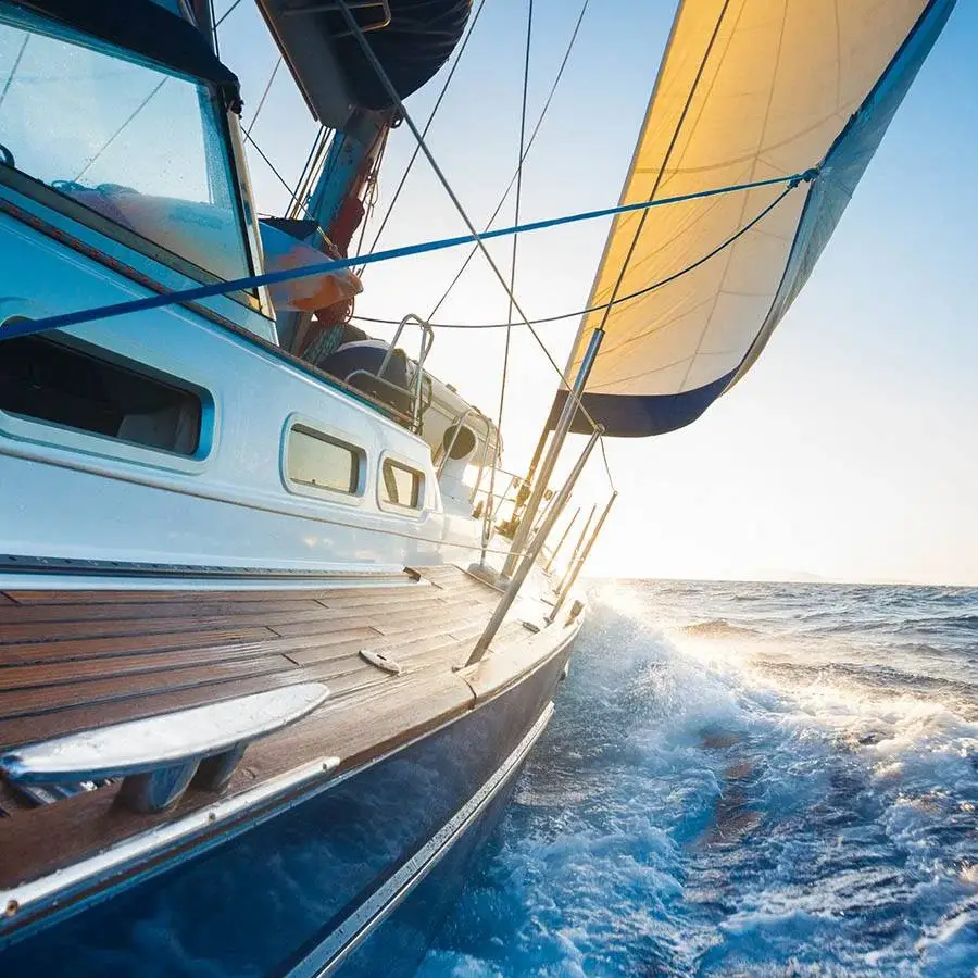 velero navegando tenerife